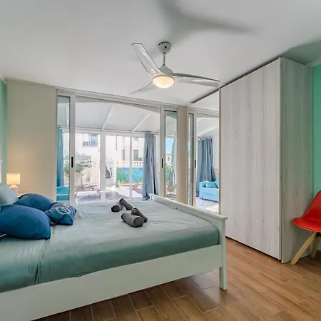 Gorgeous In Callao Salvaje