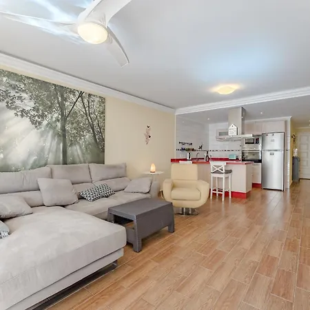 Gorgeous In * Callao Salvaje