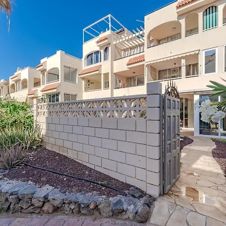 Gorgeous In קיאו סלבאחה